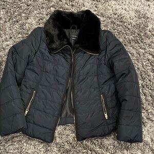 Harve Benard black-Puffer with Black Faux Fur Collar size L -